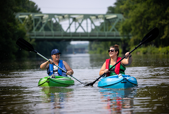 Fairport_Paddling_CoL2021_sm-6_569x384.jpg